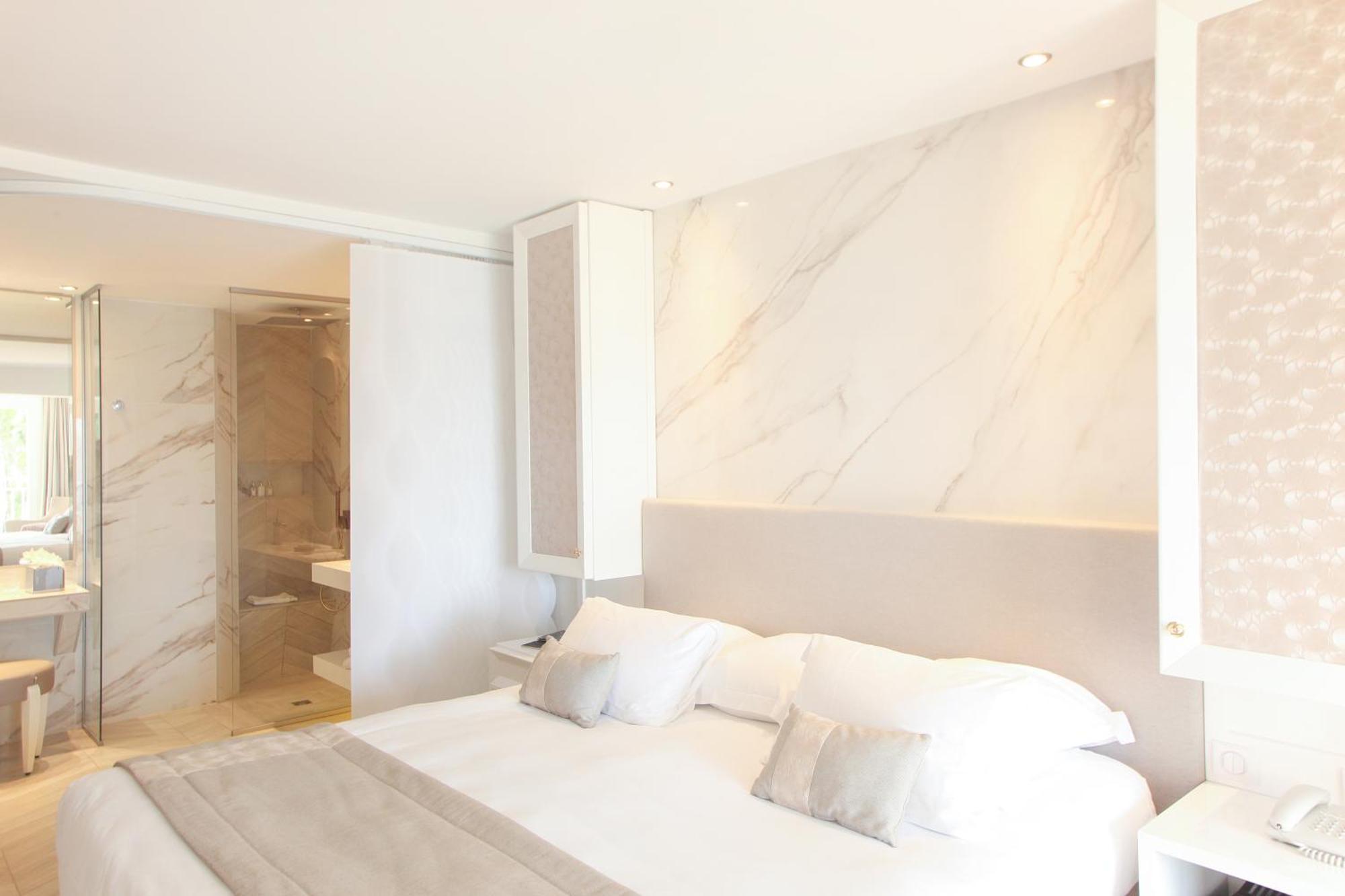 Chic Double Room Sea View